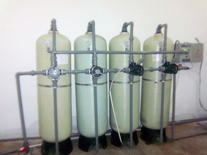 1T/H離子交換水處理設(shè)備/陰陽(yáng)離子交換樹(shù)脂設(shè)備/DI離子設(shè)備